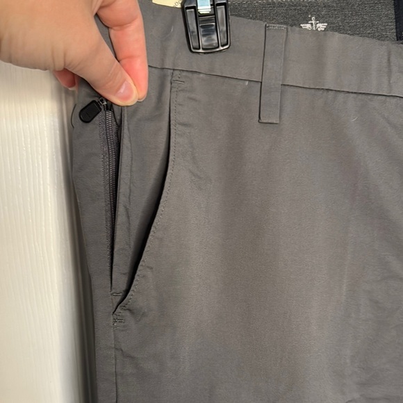 NWT Dockers Gray Chinos with Smart 360 Flex and Straight Leg - Picture 4 of 7